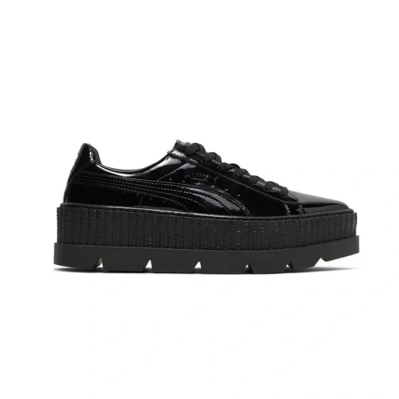 Stylish Women's Black Platform Sneakers - Picture 2 of 13